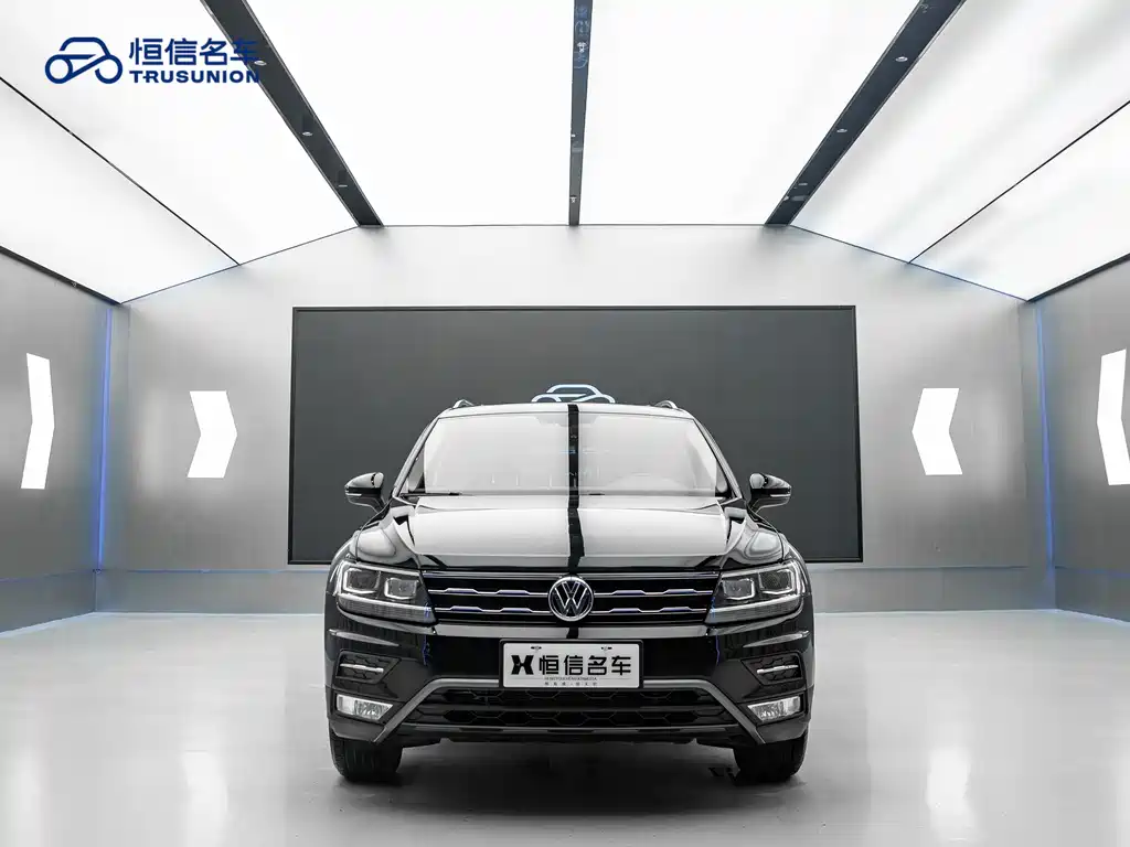 Volkswagen Tiguan L 2018 — фото 2
