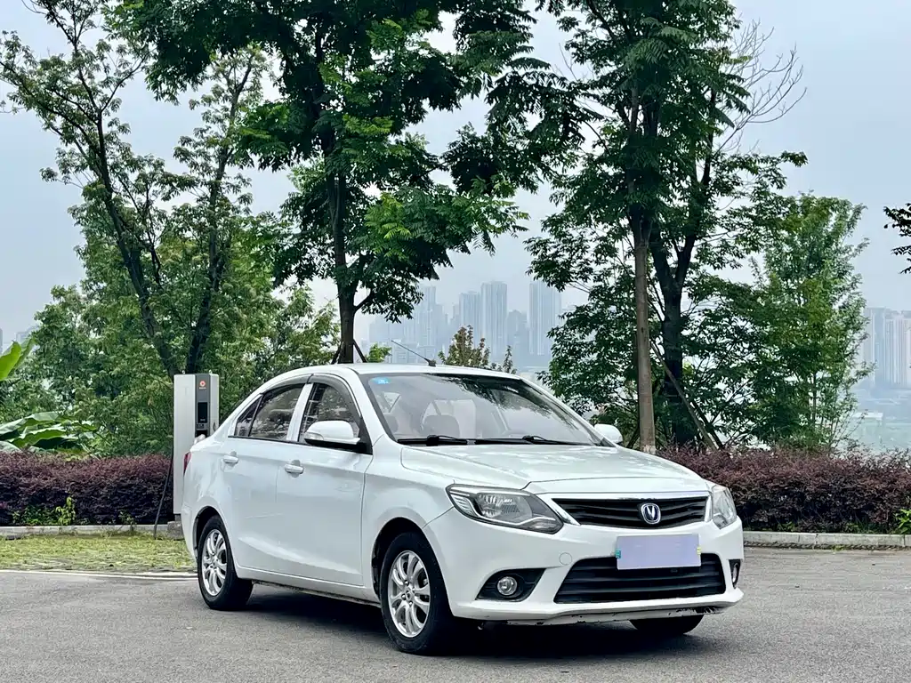 Changan V3 2016 — фото 3