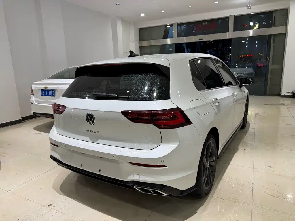 Volkswagen Golf 2022