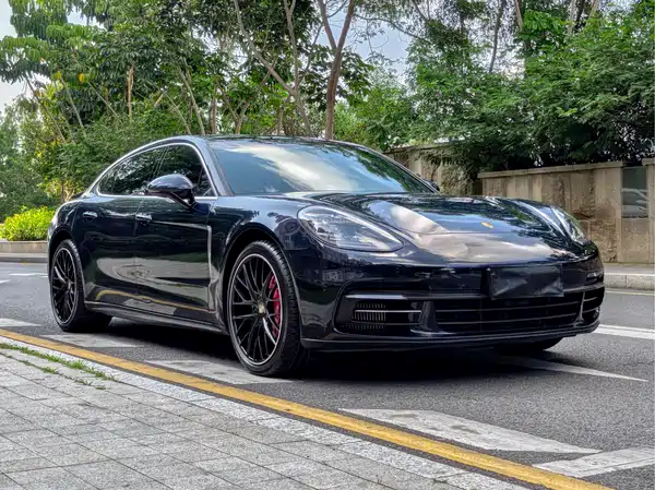 Porsche Panamera 2019