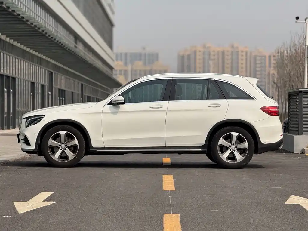 Mercedes-Benz GLC 2017 — фото 4