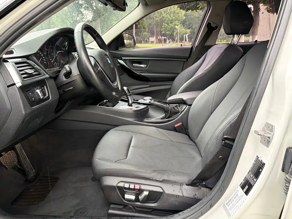 BMW 3 Series 2016