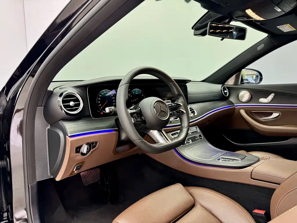 Mercedes-Benz E-Class 2022 — фото 6