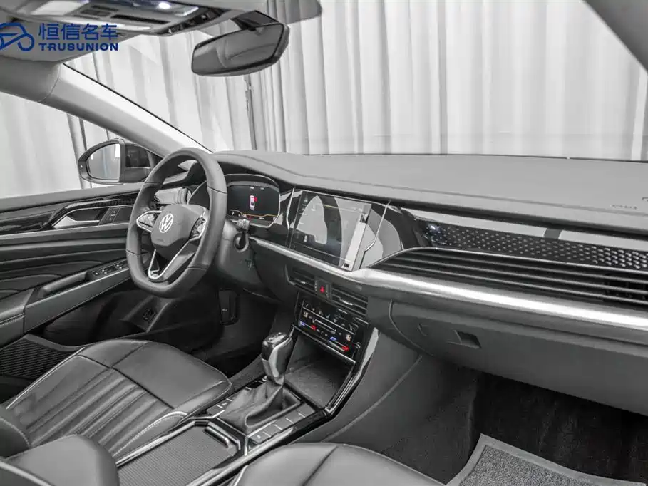 Volkswagen Passat 2023 — фото 14