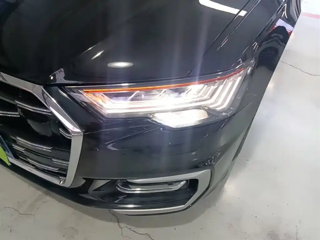 Audi A6L 2023 — фото 24