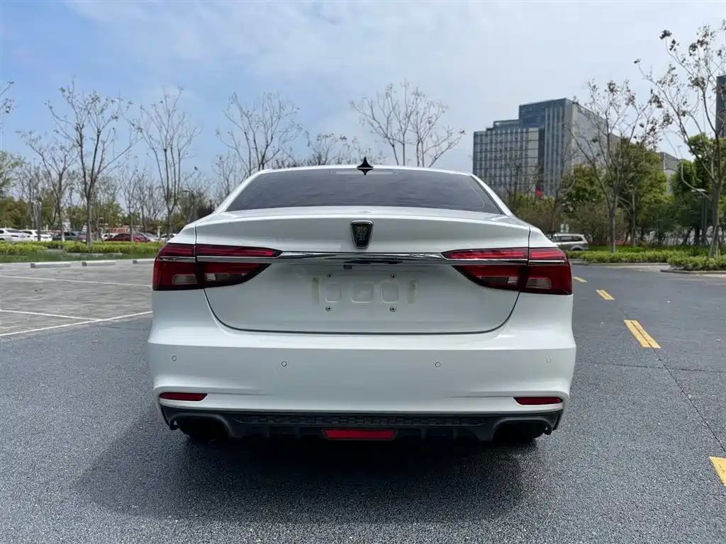 Roewe i6 Classic 2017 — фото 12