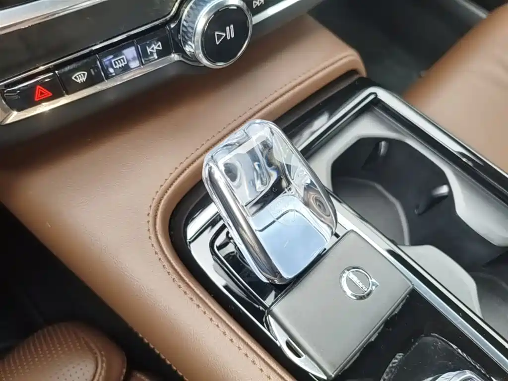Volvo S90 PHEV 2024 — фото 14