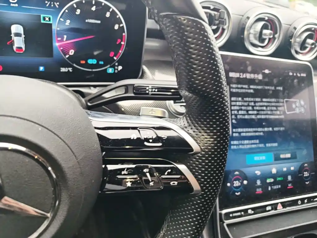 Mercedes-Benz C-Class 2023 — фото 14