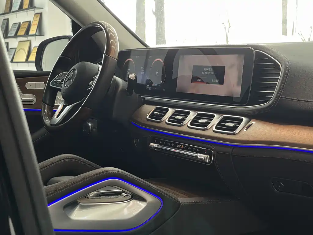 Mercedes-Benz GLS 2023 — фото 27