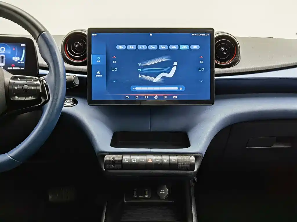 BYD Dolphin 2022 — фото 12