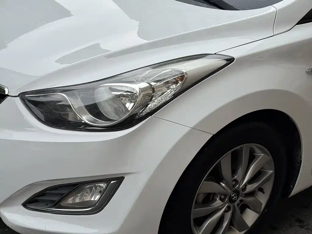 Hyundai Elantra Langdong 2015 — фото 9