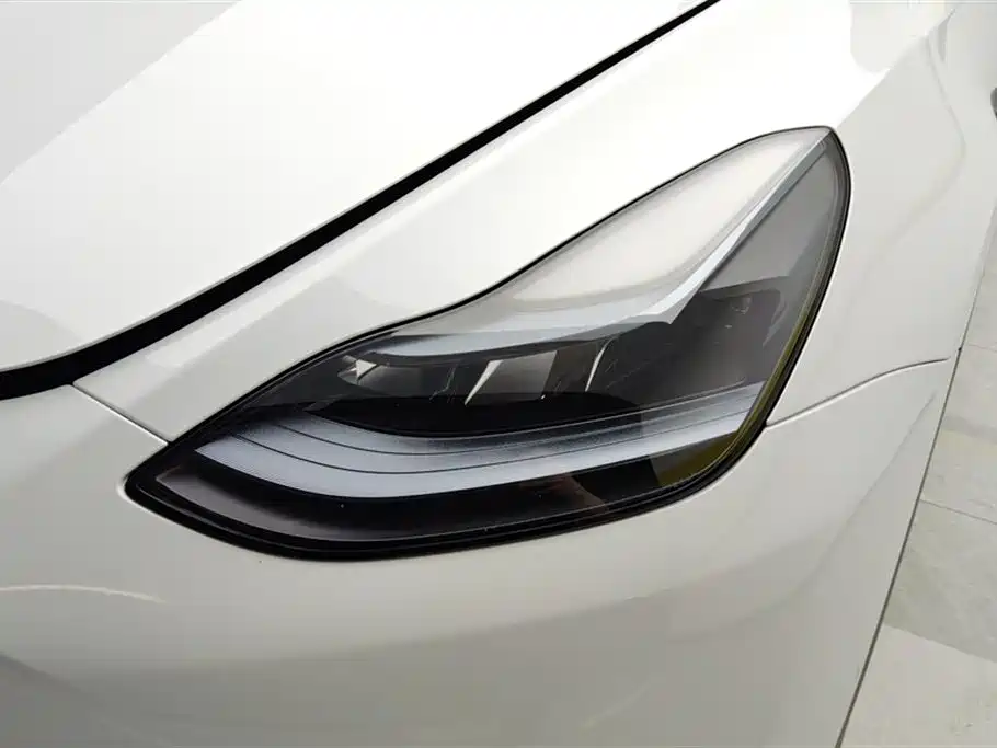 Tesla Model Y 2023 — фото 5