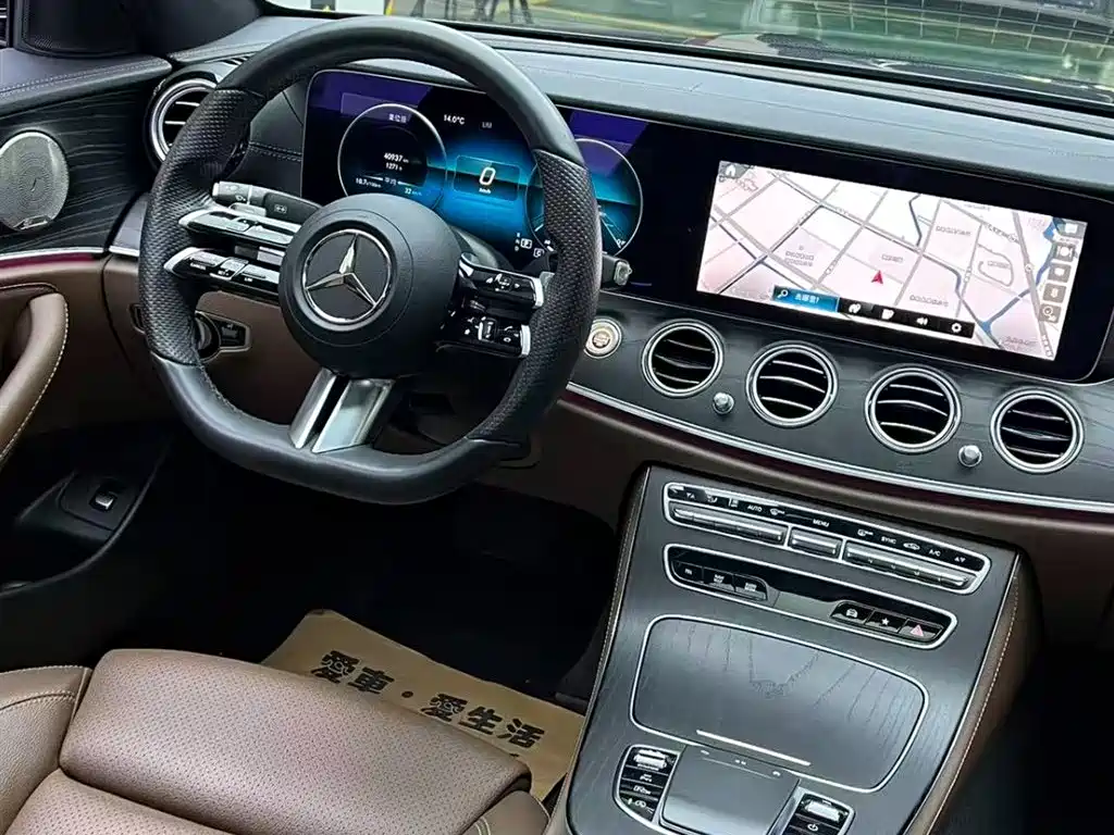 Mercedes-Benz E-Class 2022 — фото 16