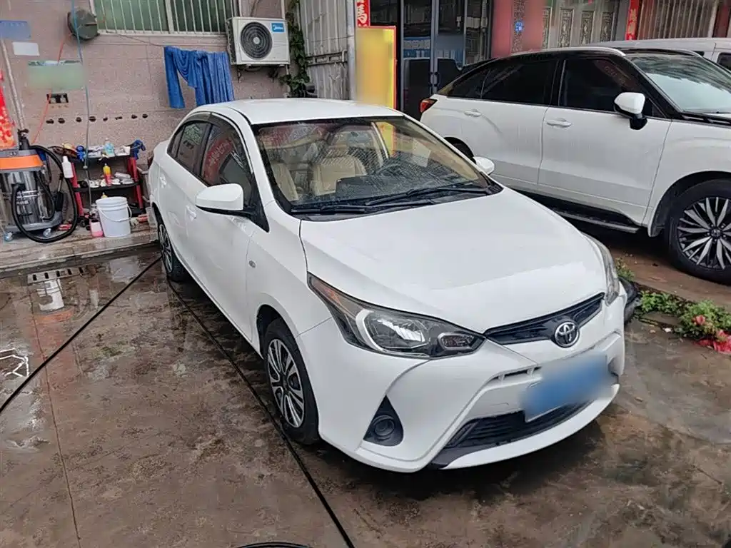 Toyota Yaris L 2019 — фото 4