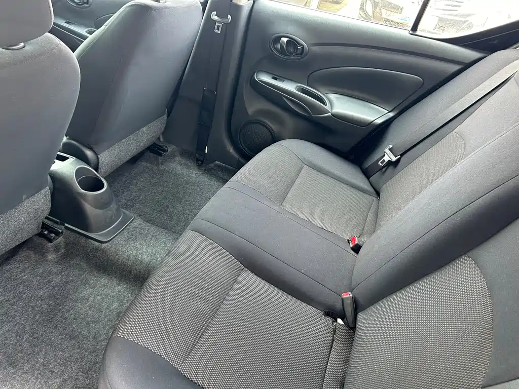 Nissan Sunny 2013 — фото 12