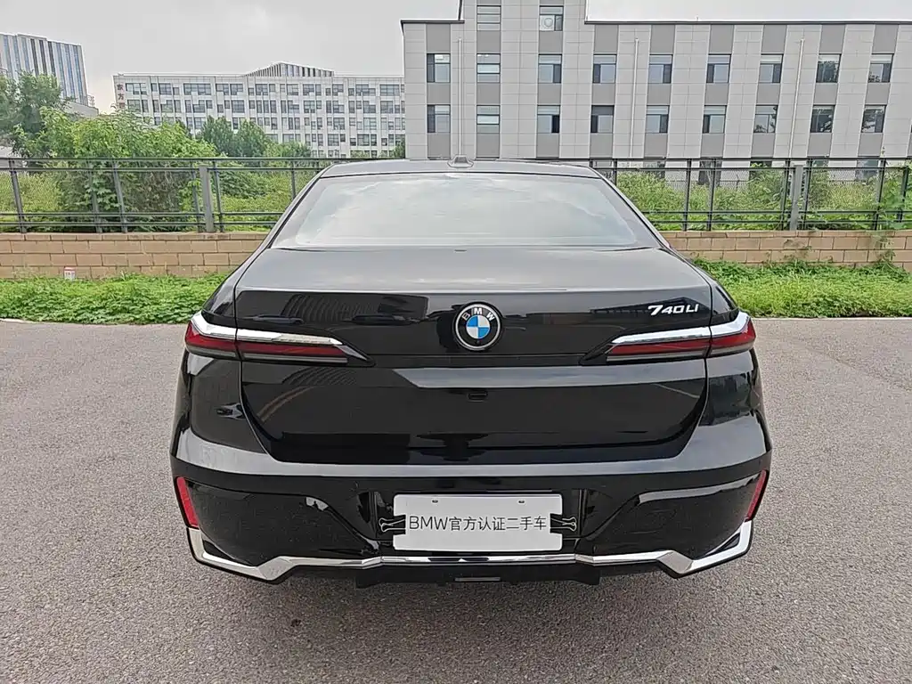 BMW 7 Series 2025 — фото 3