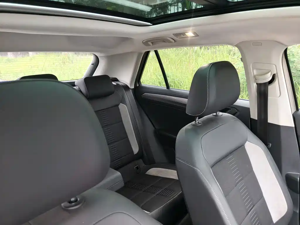 Volkswagen T-Roc 2021 — фото 16