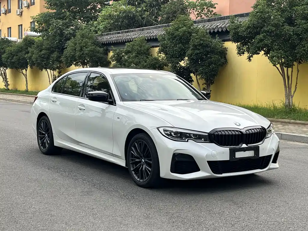 BMW 3 Series 2022