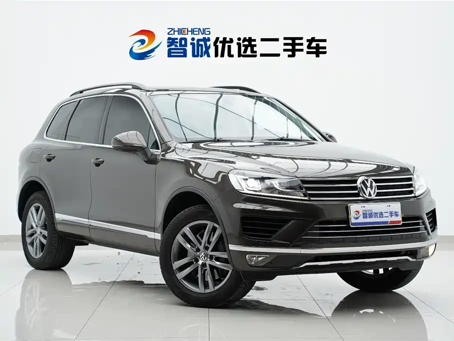 Volkswagen Touareg 2018 — фото 36