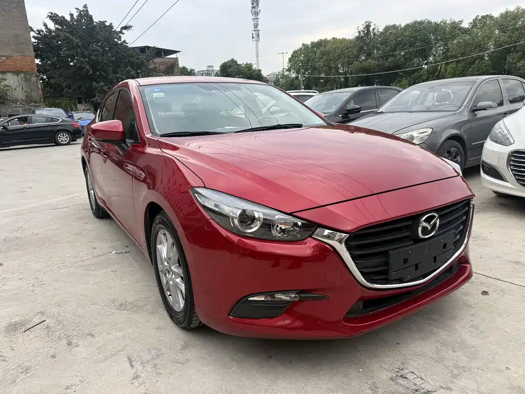 Mazda 3 Axela 2018 — фото 3