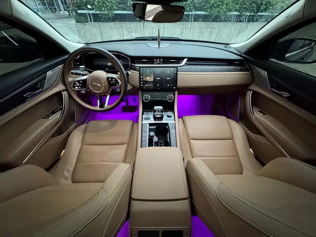 Jaguar XFL 2024 — фото 14