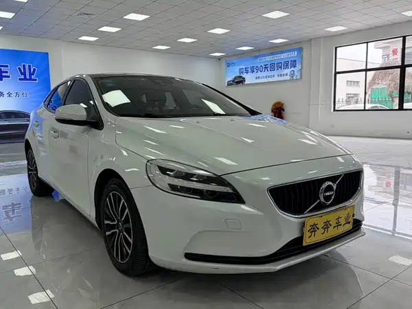 Volvo V40 2017
