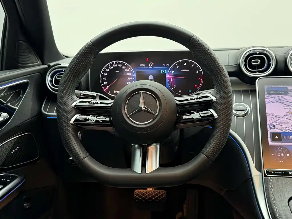 Mercedes-Benz C-Class 2024 — фото 24