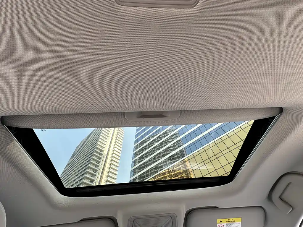 BYD Seal 05 DM-i 2025 — фото 18