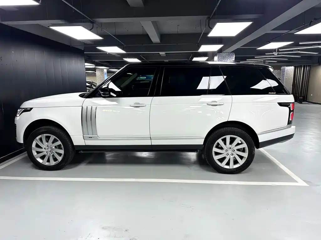 Land Rover Range Rover 2020 — фото 28