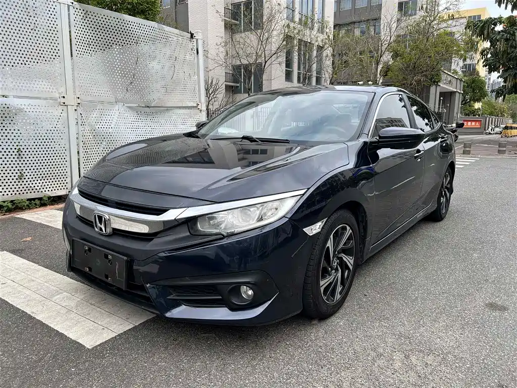 Honda Civic 2018 — фото 1