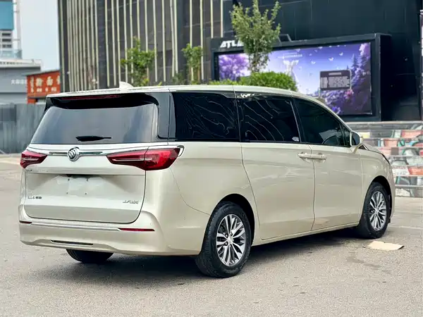 Buick GL8 2022
