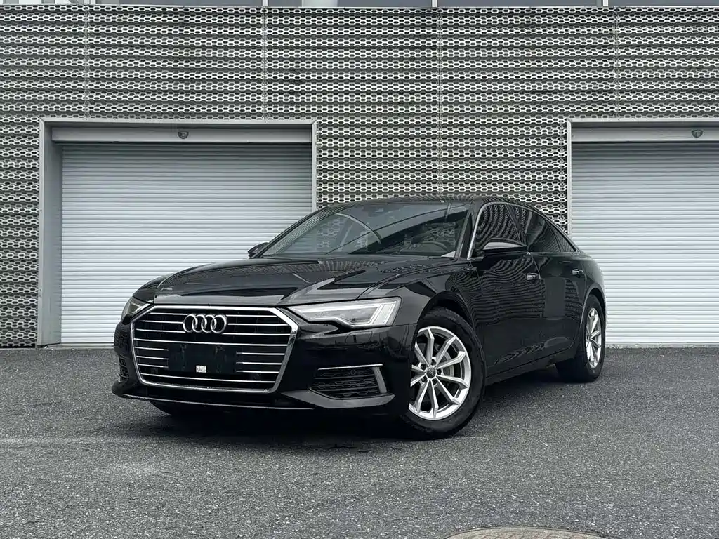 Audi A6L 2019 — фото 1