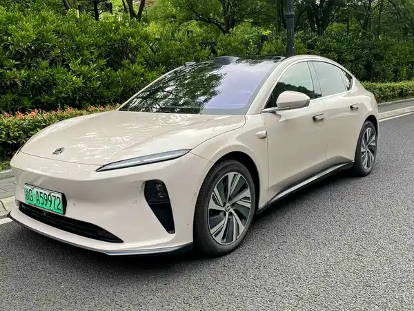 NIO ET5 2024