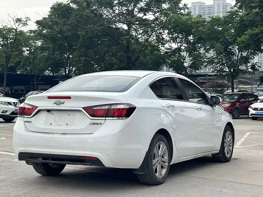 Chevrolet Cruze 2015 — фото 6