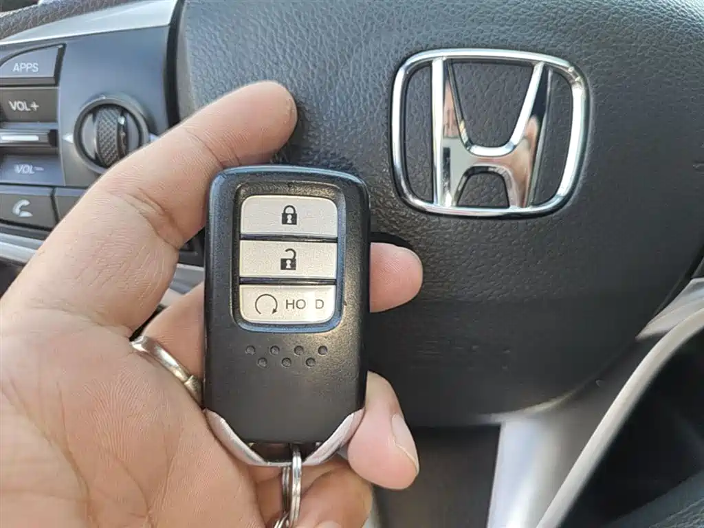 Honda UR-V 2017 — фото 9