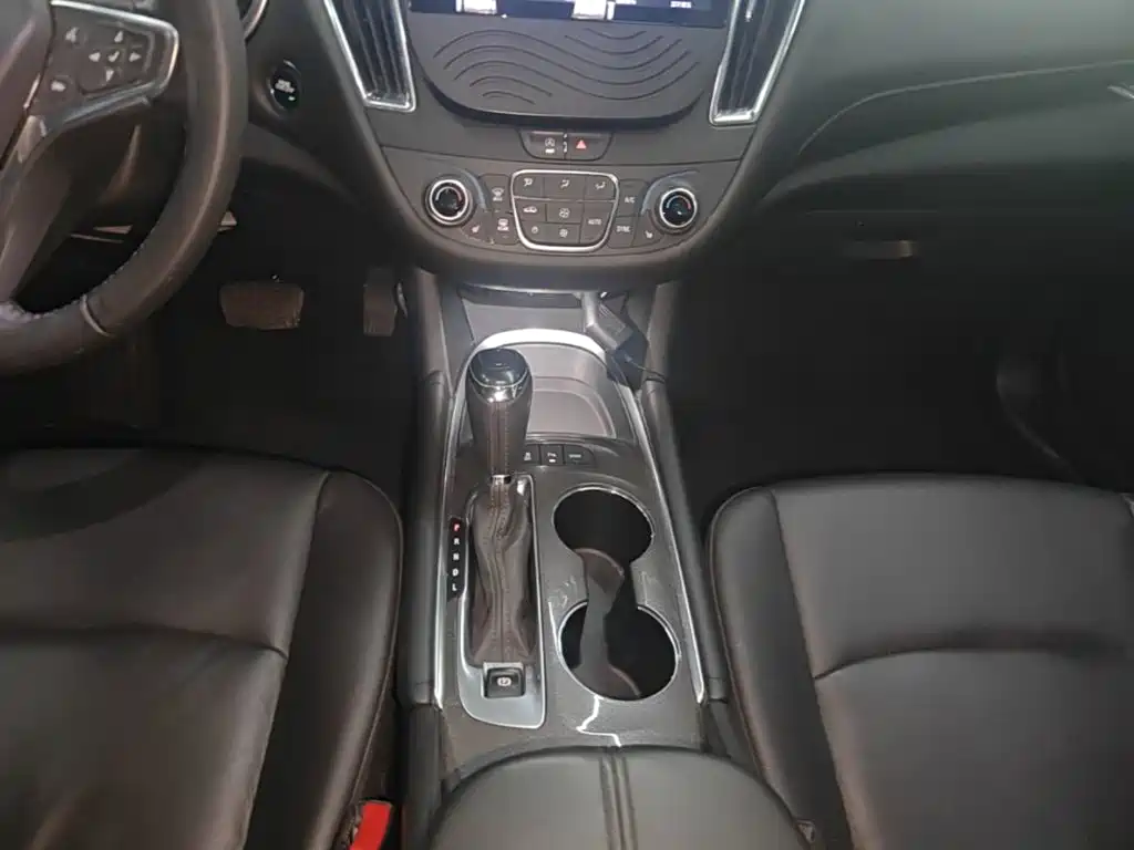 Chevrolet Malibu XL 2021 — фото 14