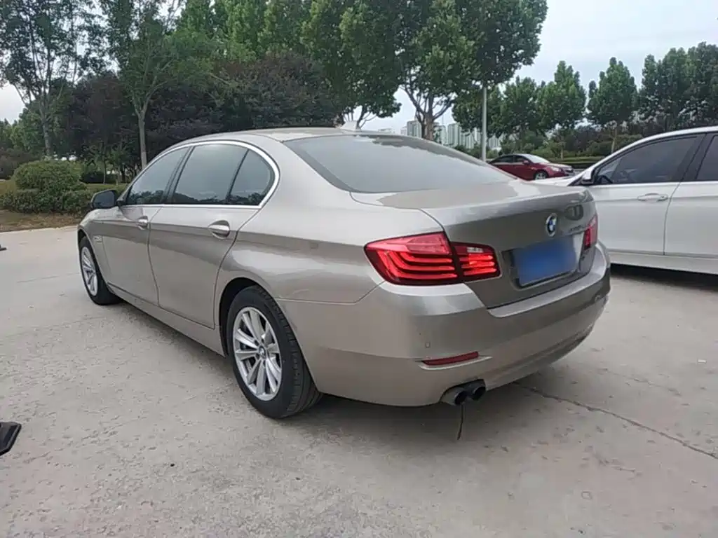 BMW 5 Series 2015 — фото 5