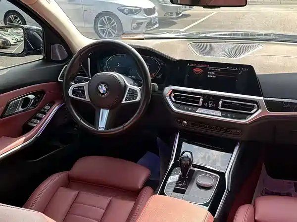 BMW 3 Series 2021