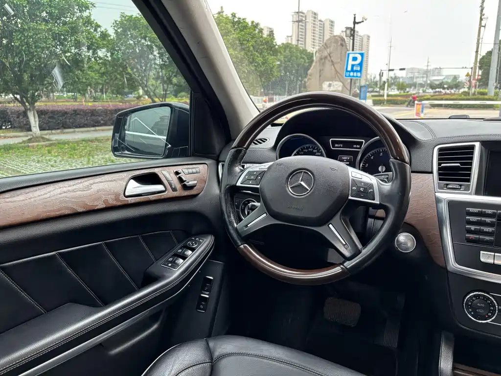 Mercedes-Benz GL-Class 2014 — фото 14
