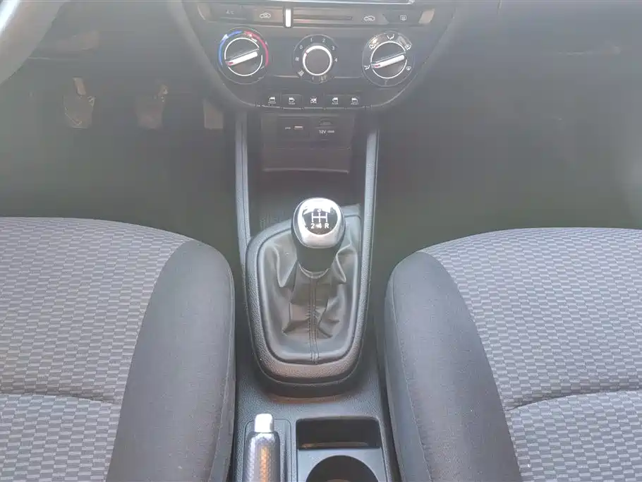Hyundai Verna 2019 — фото 16