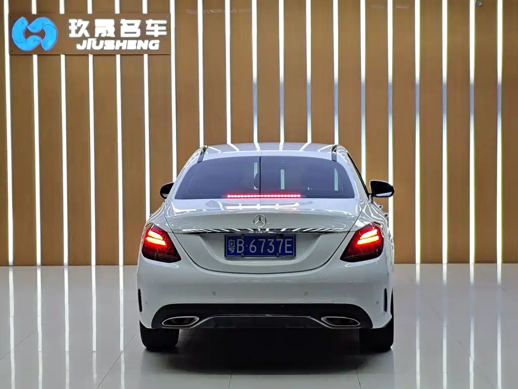 Mercedes-Benz C-Class 2019 — фото 20