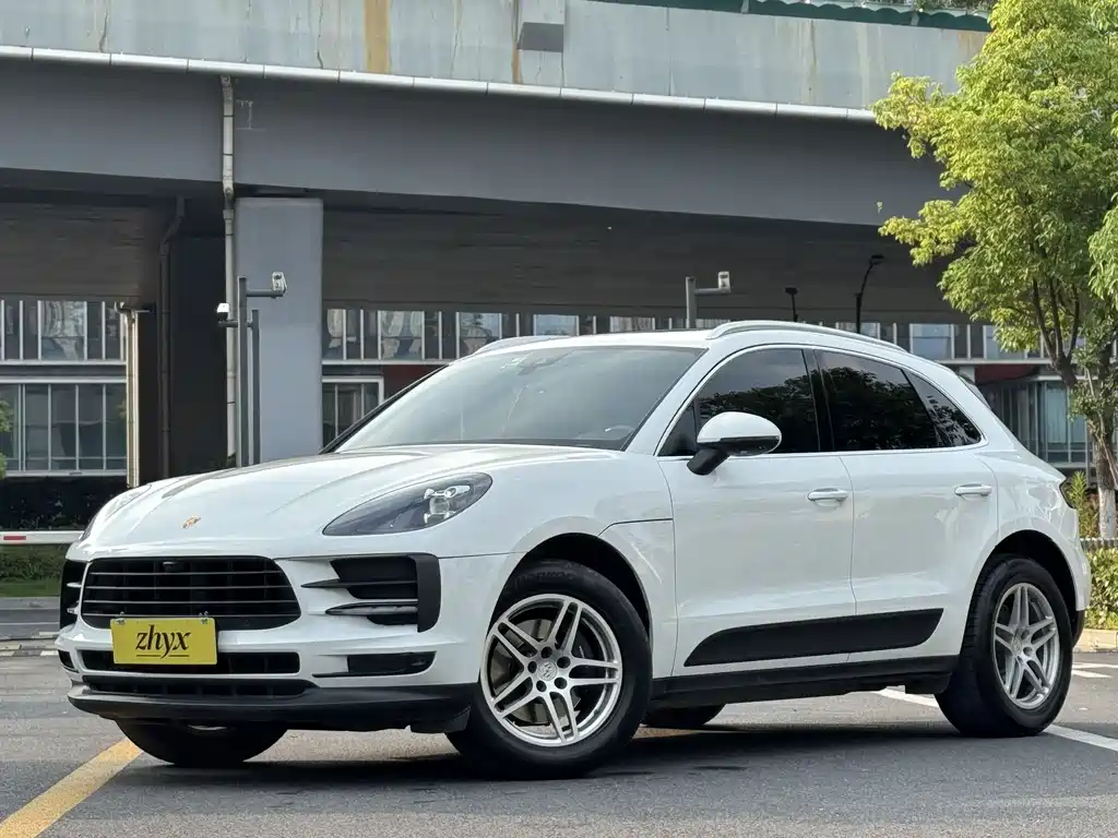 Porsche Macan 2020 — фото 1