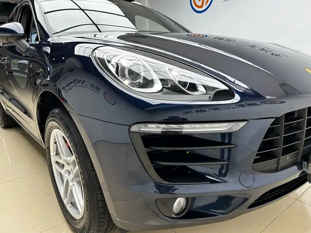 Porsche Macan 2017 — фото 21