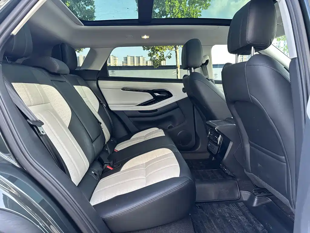 Land Rover Evoque 2022 — фото 12
