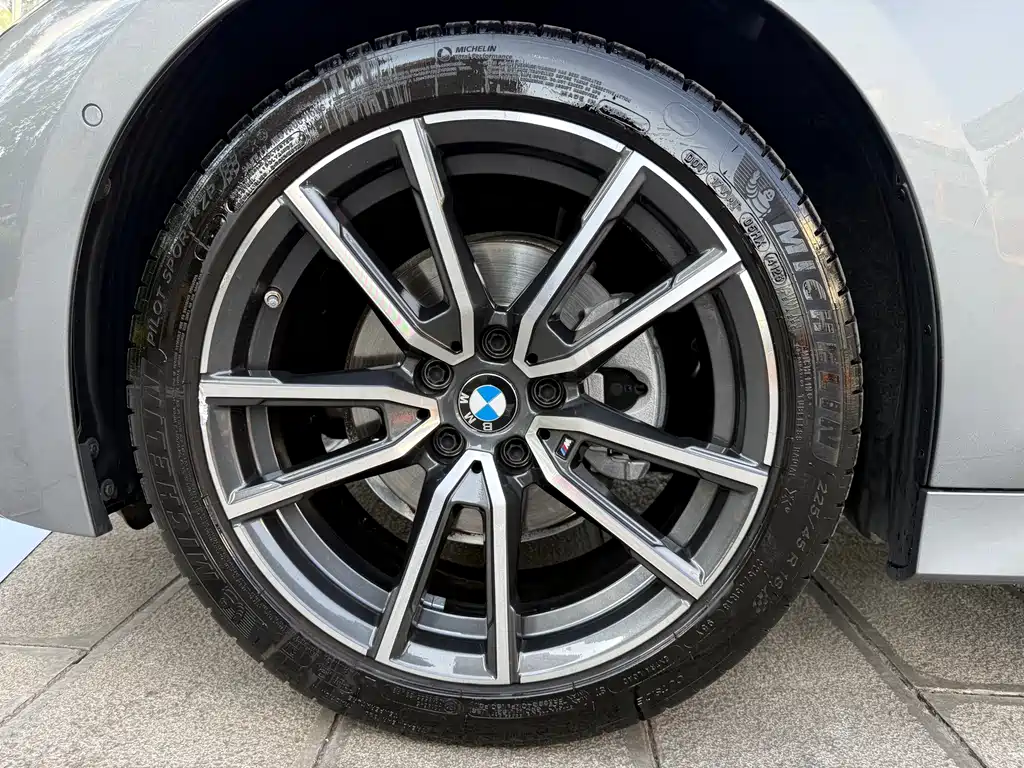 BMW 3 Series 2023 — фото 14