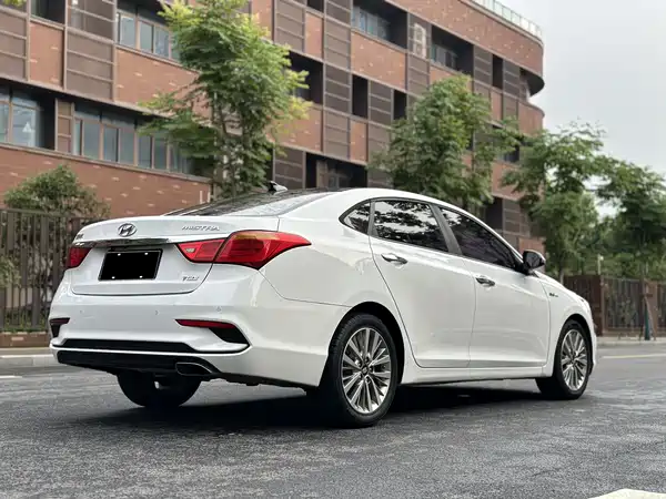 Hyundai Mistra 2017