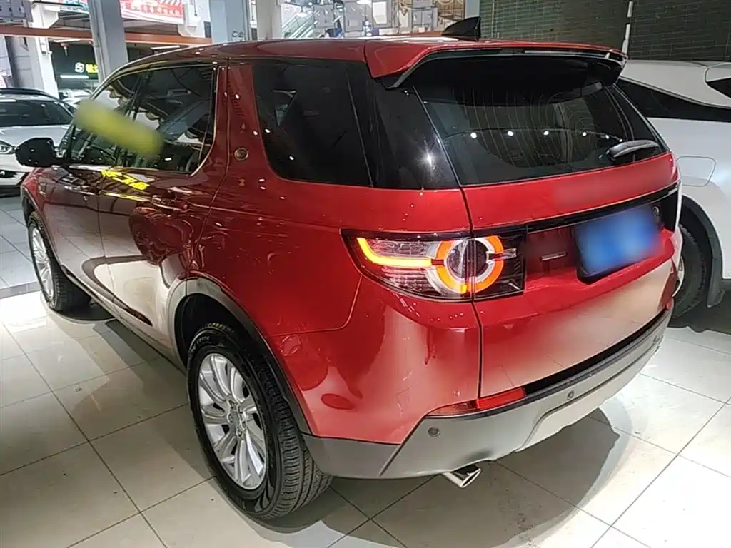 Land Rover Discovery Sport 2017 — фото 5