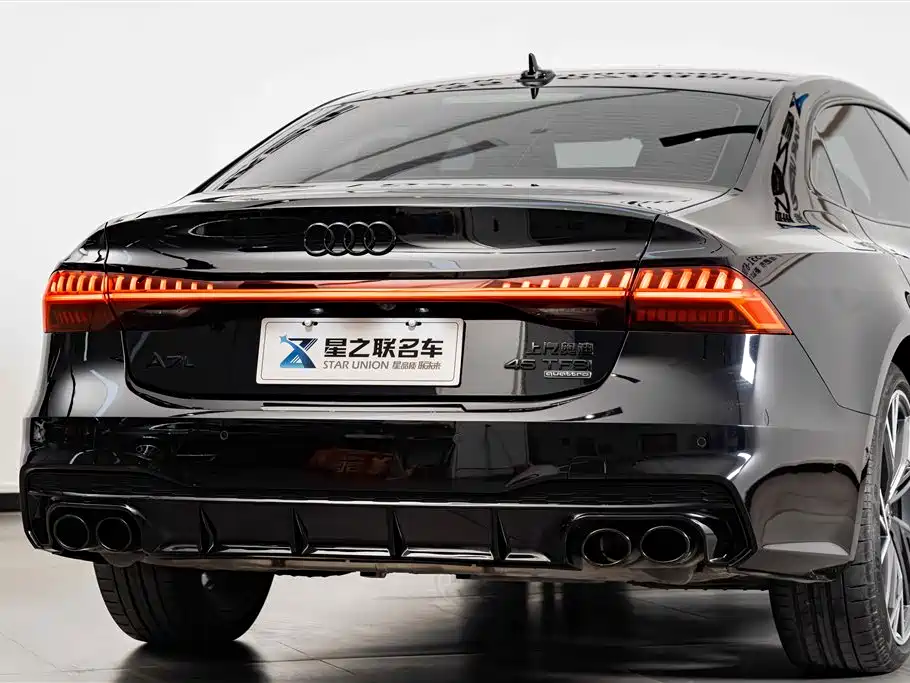 Audi A7L 2024 — фото 8