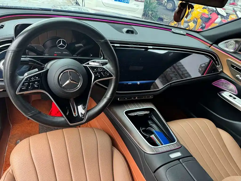 Mercedes-Benz E-Class 2024