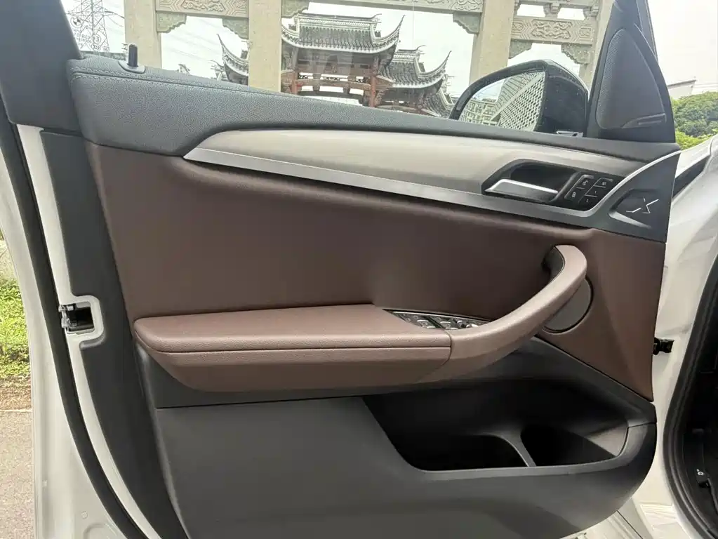 BMW iX3 2024 — фото 14